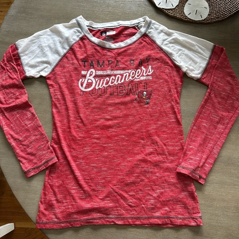 NFL Tampa buccaneers Women's Red and White Team Apparel Shirt S